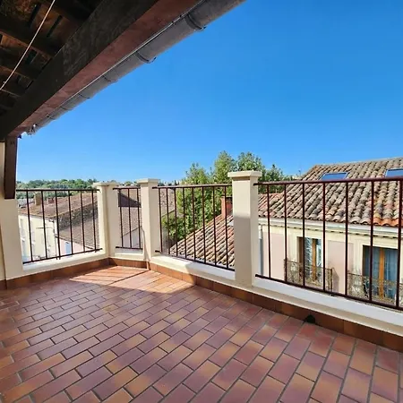 Vakantiehuis With Two Bedrooms And Terrace
